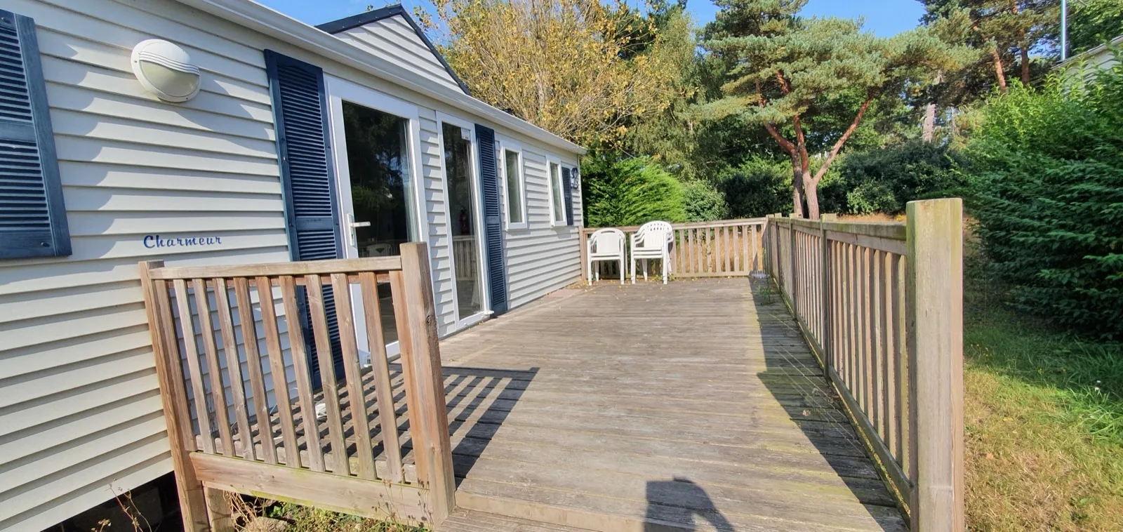 Hébergement familial indépendant avec terrasse